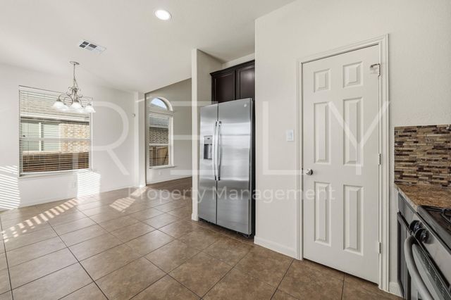 1405 Sunny Meadows LOOP, Georgetown, TX 78626