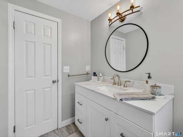 41 Sunnybrook Lane, Clinton, CT 06413