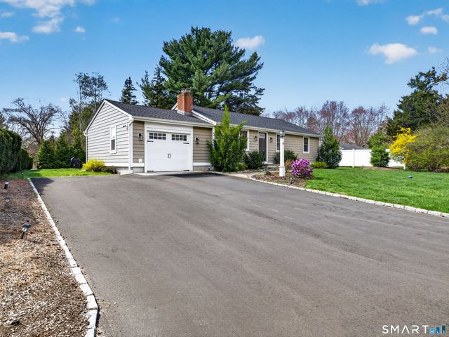41 Sunnybrook Lane, Clinton, CT 06413