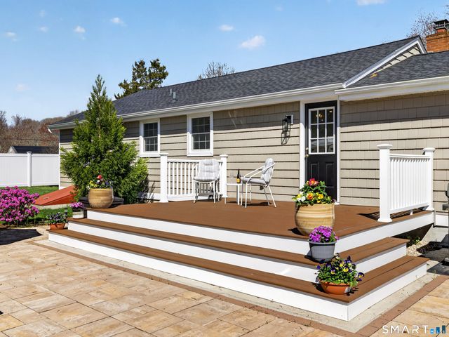 41 Sunnybrook Lane, Clinton, CT 06413