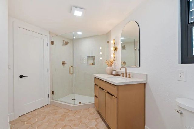 6803 El Fuerte Street, Carlsbad, CA 92009