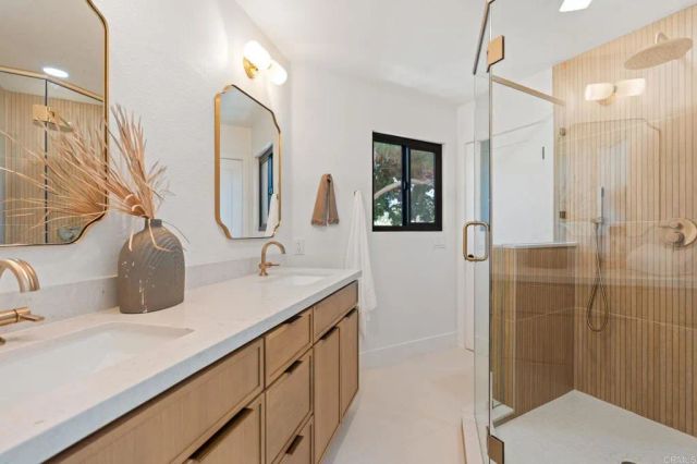 6803 El Fuerte Street, Carlsbad, CA 92009
