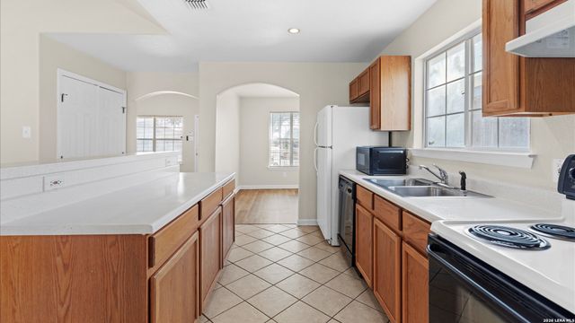 3411 Avoca Dr, San Antonio, TX 78211