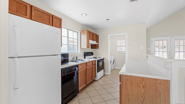 3411 Avoca Dr, San Antonio, TX 78211