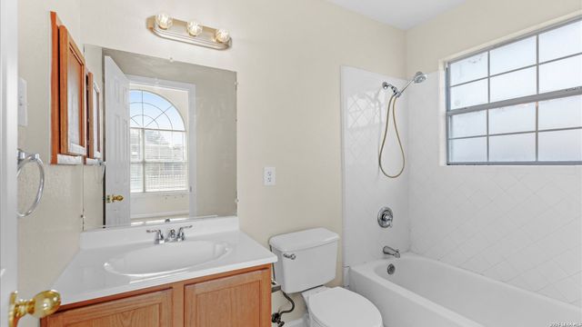 3411 Avoca Dr, San Antonio, TX 78211