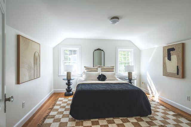 7 Pilgrim Rd, Reading, MA 01867