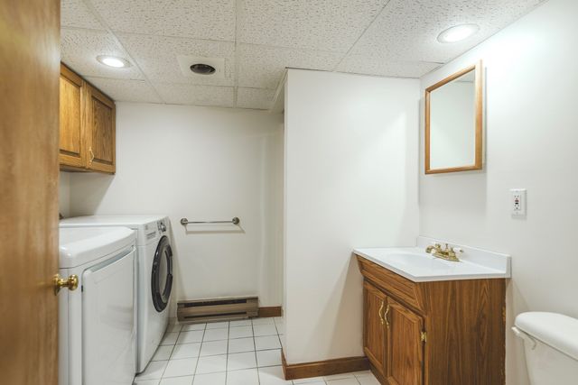 7 Pilgrim Rd, Reading, MA 01867
