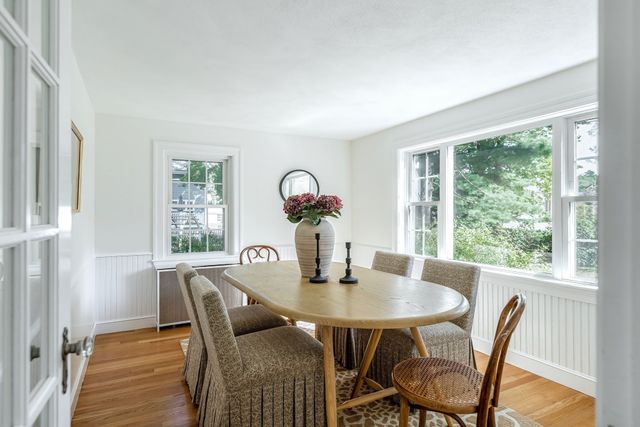 7 Pilgrim Rd, Reading, MA 01867