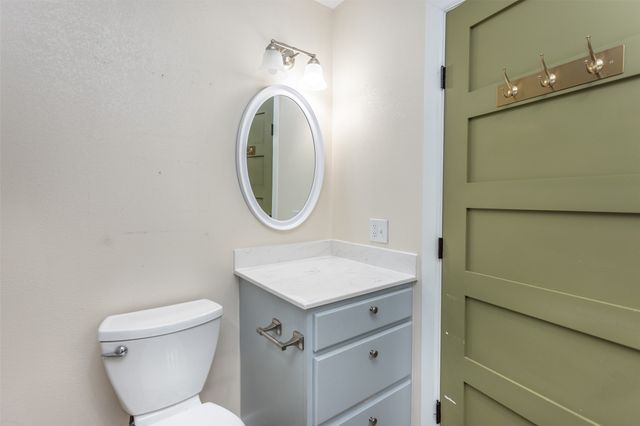 1206 N Morris Street, Gainesville, TX 76240