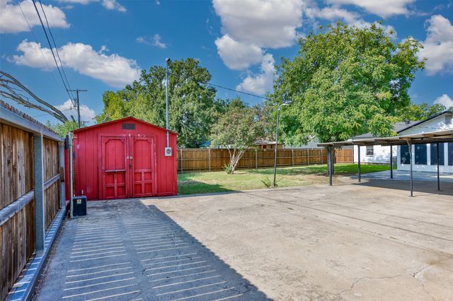 1206 N Morris Street, Gainesville, TX 76240