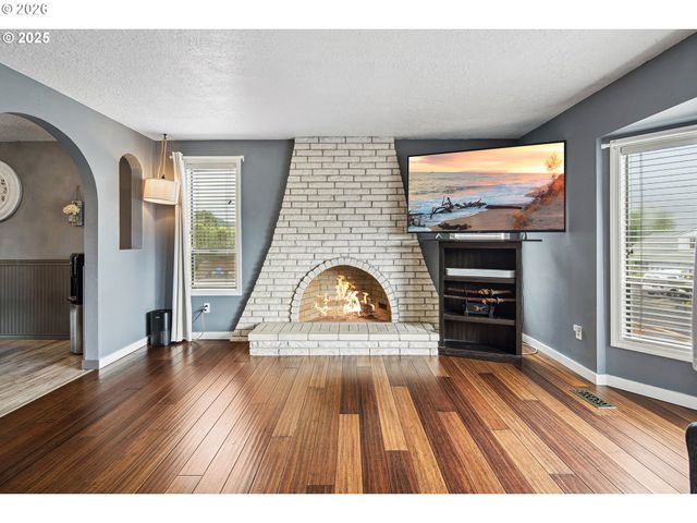 3780 Se 21ST Dr, Gresham, OR 97080