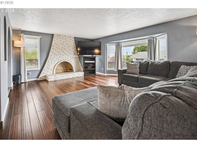 3780 Se 21ST Dr, Gresham, OR 97080