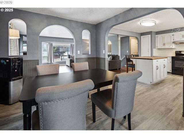 3780 Se 21ST Dr, Gresham, OR 97080