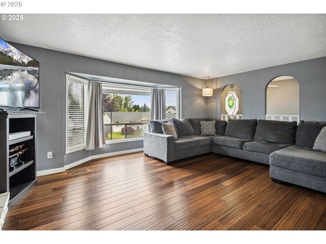 3780 Se 21ST Dr, Gresham, OR 97080