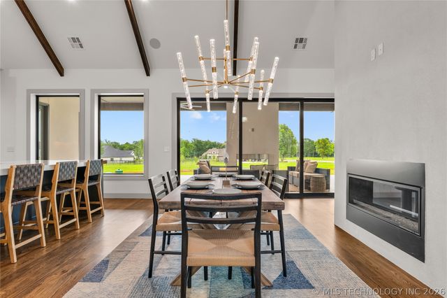 10989 S 218th East Avenue, Broken Arrow, OK 74014