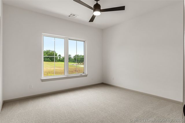 10989 S 218th East Avenue, Broken Arrow, OK 74014