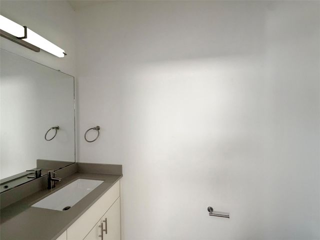 6406 Felix Ave 2, Austin, TX 78741