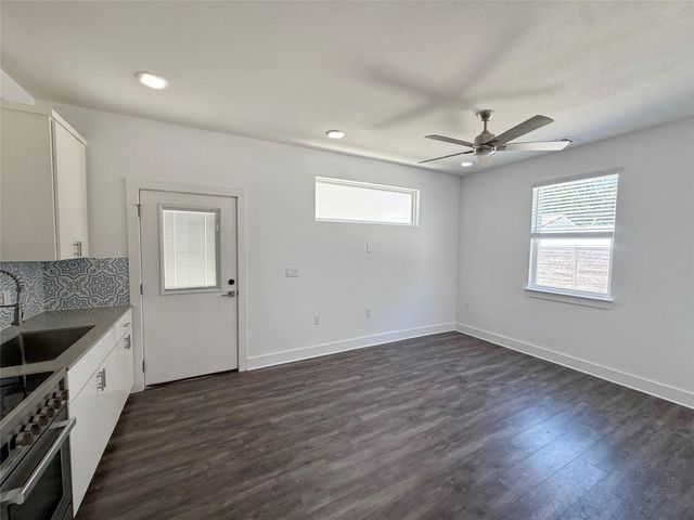 6406 Felix Ave 2, Austin, TX 78741