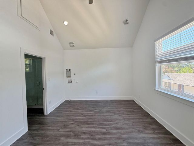 6406 Felix Ave 2, Austin, TX 78741