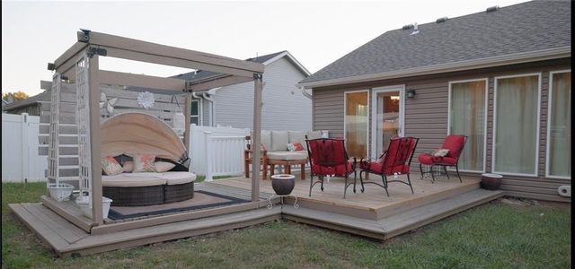 623 S Kisner Drive, Independence, MO 64056