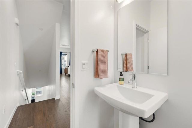 985 Central St, West Sacramento, CA 95691