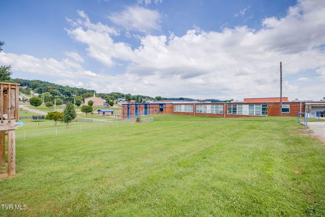 128 Fairfax Road, Kingsport, TN 37660