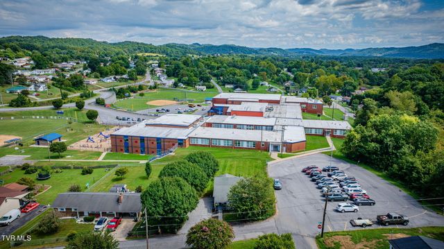 128 Fairfax Road, Kingsport, TN 37660