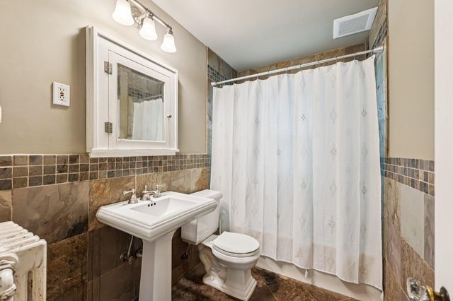 529 Saratoga Street S, Saint Paul, MN 55116