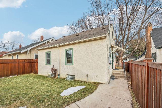 529 Saratoga Street S, Saint Paul, MN 55116