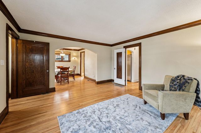 529 Saratoga Street S, Saint Paul, MN 55116