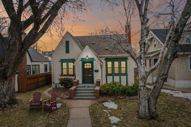 529 Saratoga Street S, Saint Paul, MN 55116