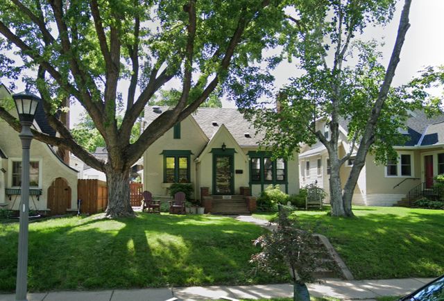 529 Saratoga Street S, Saint Paul, MN 55116