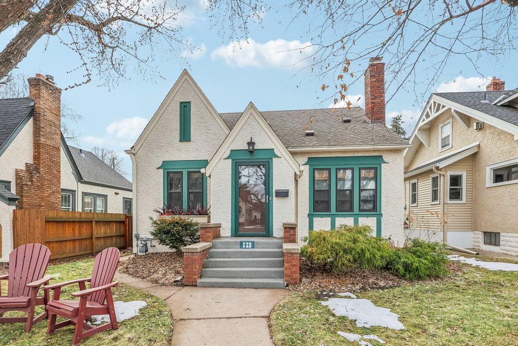 529 Saratoga Street S, Saint Paul, MN 55116