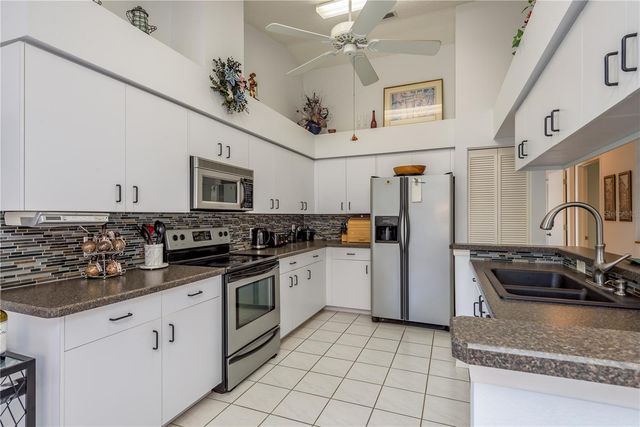 6045 COUNTRY RIDGE LANE, New Port Richey, FL 34655