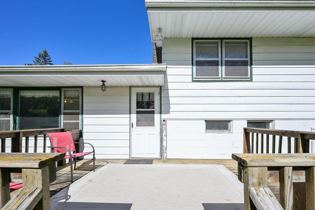 S77W25205 National AVENUE, Waukesha, WI 53189