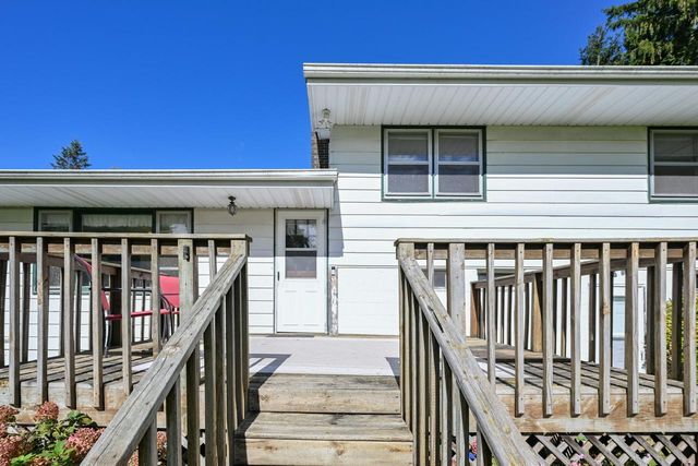 S77W25205 National AVENUE, Waukesha, WI 53189