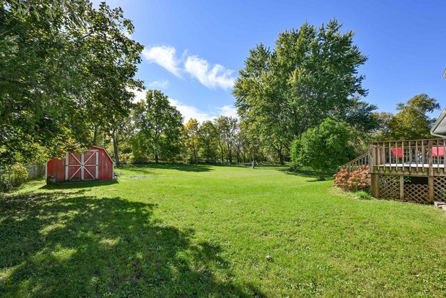S77W25205 National AVENUE, Waukesha, WI 53189