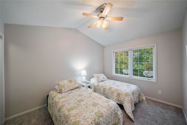 1117 S 52nd Street 1707, West Des Moines, IA 50265