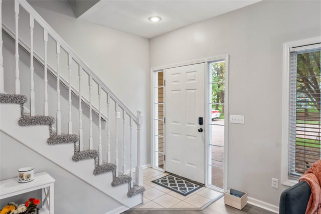 1117 S 52nd Street 1707, West Des Moines, IA 50265