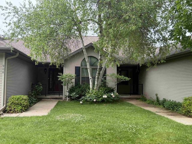 906 Prospect Avenue, Beaver Dam, WI 53916