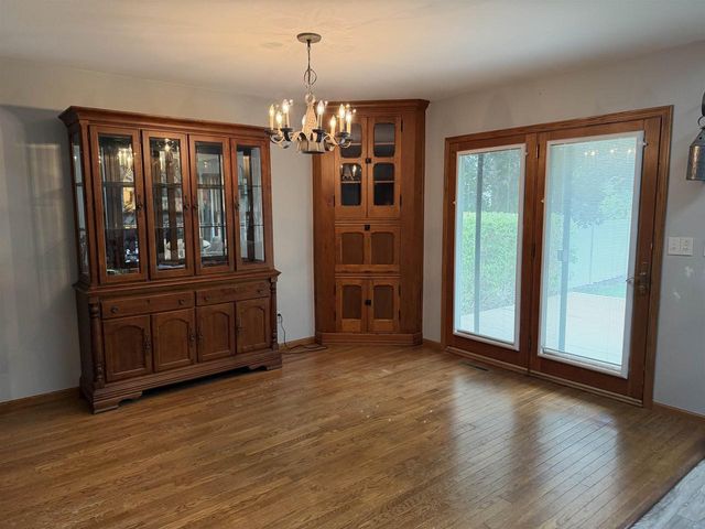 906 Prospect Avenue, Beaver Dam, WI 53916