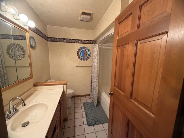 906 Prospect Avenue, Beaver Dam, WI 53916