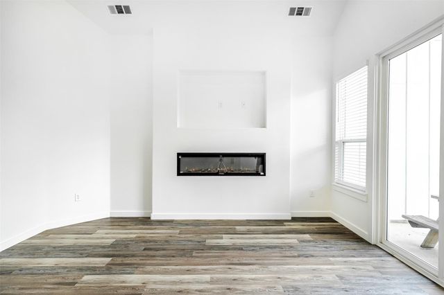 252 Amaranta LN, Del Valle, TX 78616