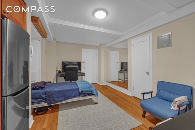 314 E 41st St Apt 306B, New York City, NY 10017