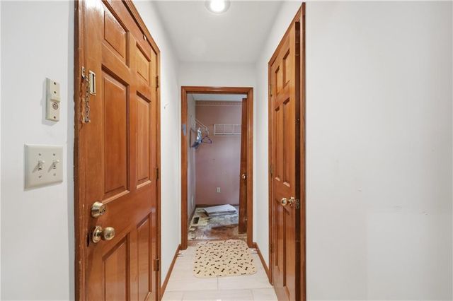 1402 NW Weatherstone Lane, Blue Springs, MO 64015