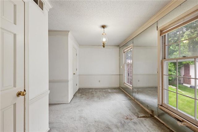 1402 NW Weatherstone Lane, Blue Springs, MO 64015