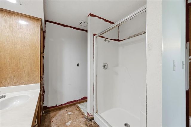 1402 NW Weatherstone Lane, Blue Springs, MO 64015
