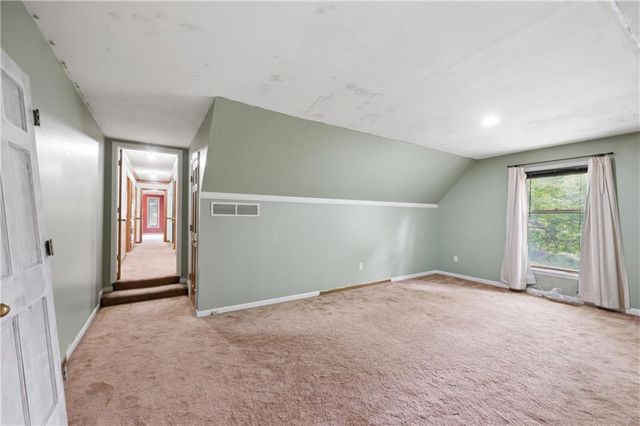 1402 NW Weatherstone Lane, Blue Springs, MO 64015