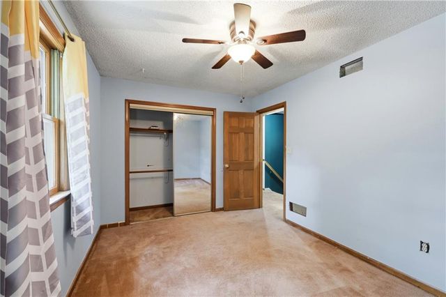 1402 NW Weatherstone Lane, Blue Springs, MO 64015