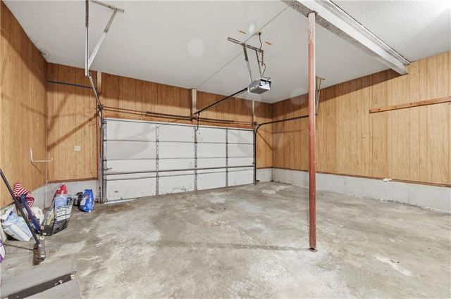 1402 NW Weatherstone Lane, Blue Springs, MO 64015